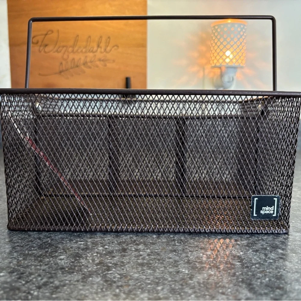 Bronze color:)Metal Mesh Caddy Organizer - Picture 2 of 5